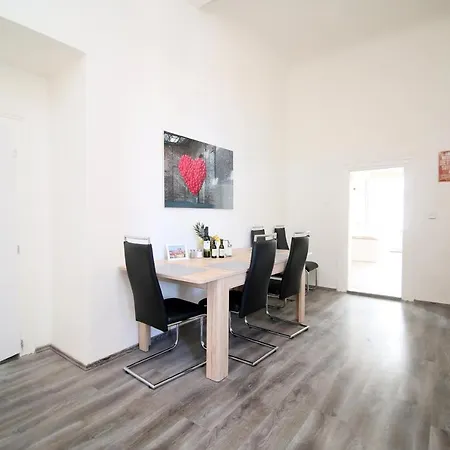 Appartement Beautiful Mala Strana Praag